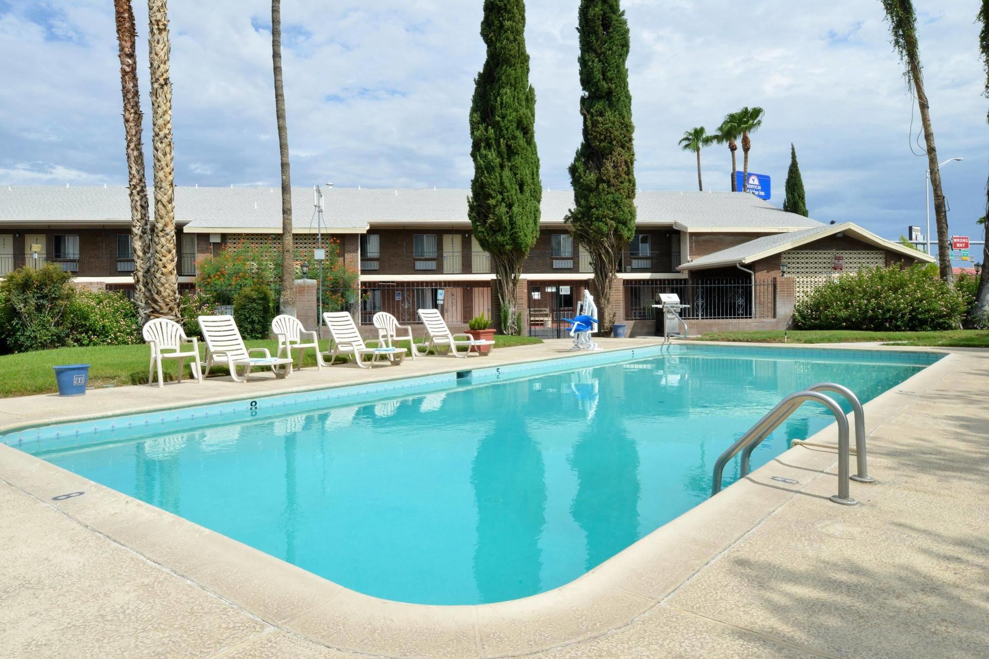 Americas Best Value Inn Tucson Exterior foto
