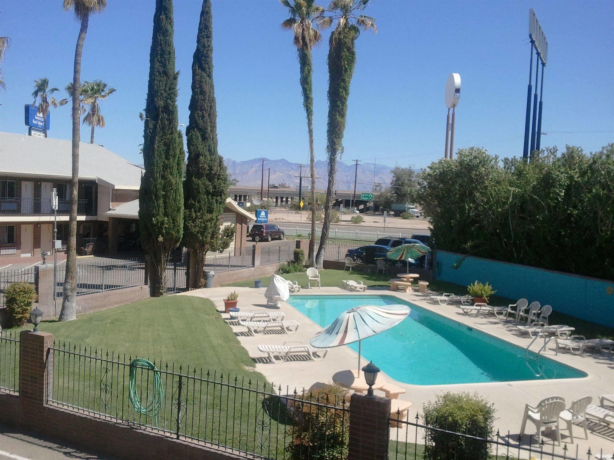 Americas Best Value Inn Tucson Exterior foto